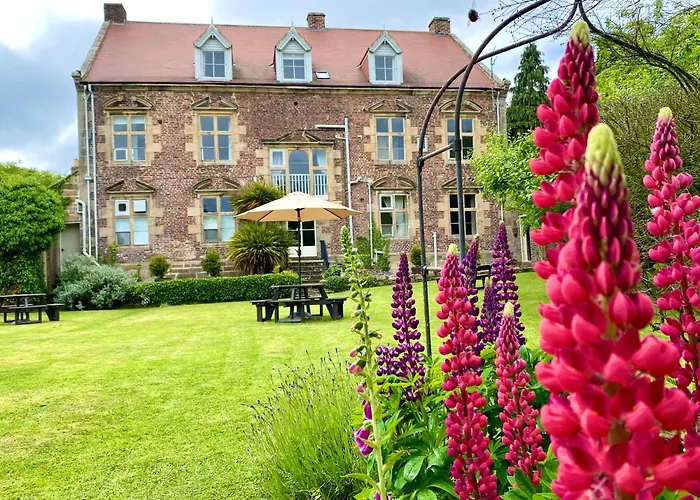 Ruswarp Hall - Whitby (Adults Only)